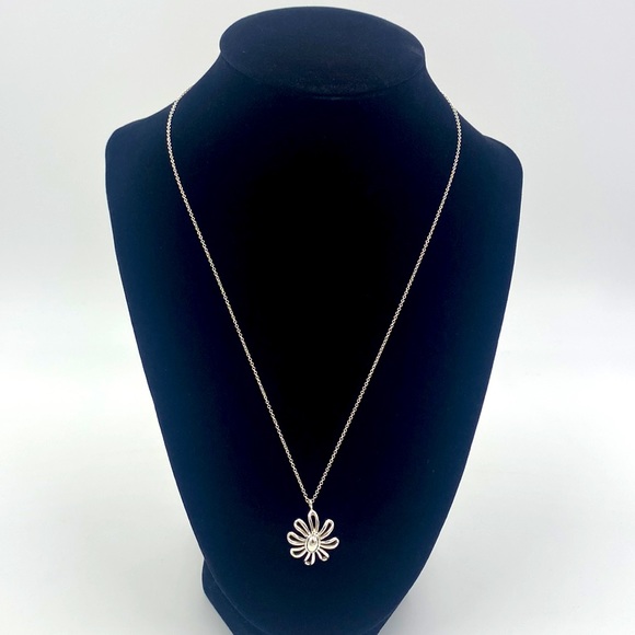 Tiffany and‎ Co. necklace - Picture 3 of 5